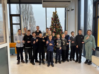 Новогоднее настроение: загружается